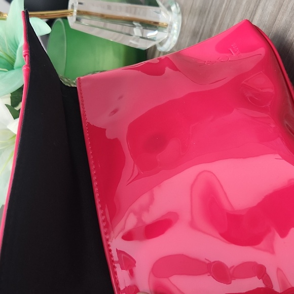 NWT YVES SAINT LAURENT YSL PATENT LEATHER BEAUTE BAG - Picture 8 of 8